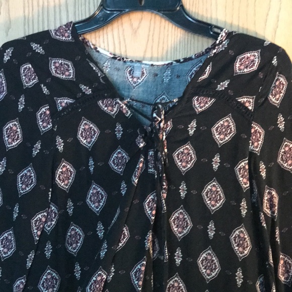 Blouse - Picture 2 of 2